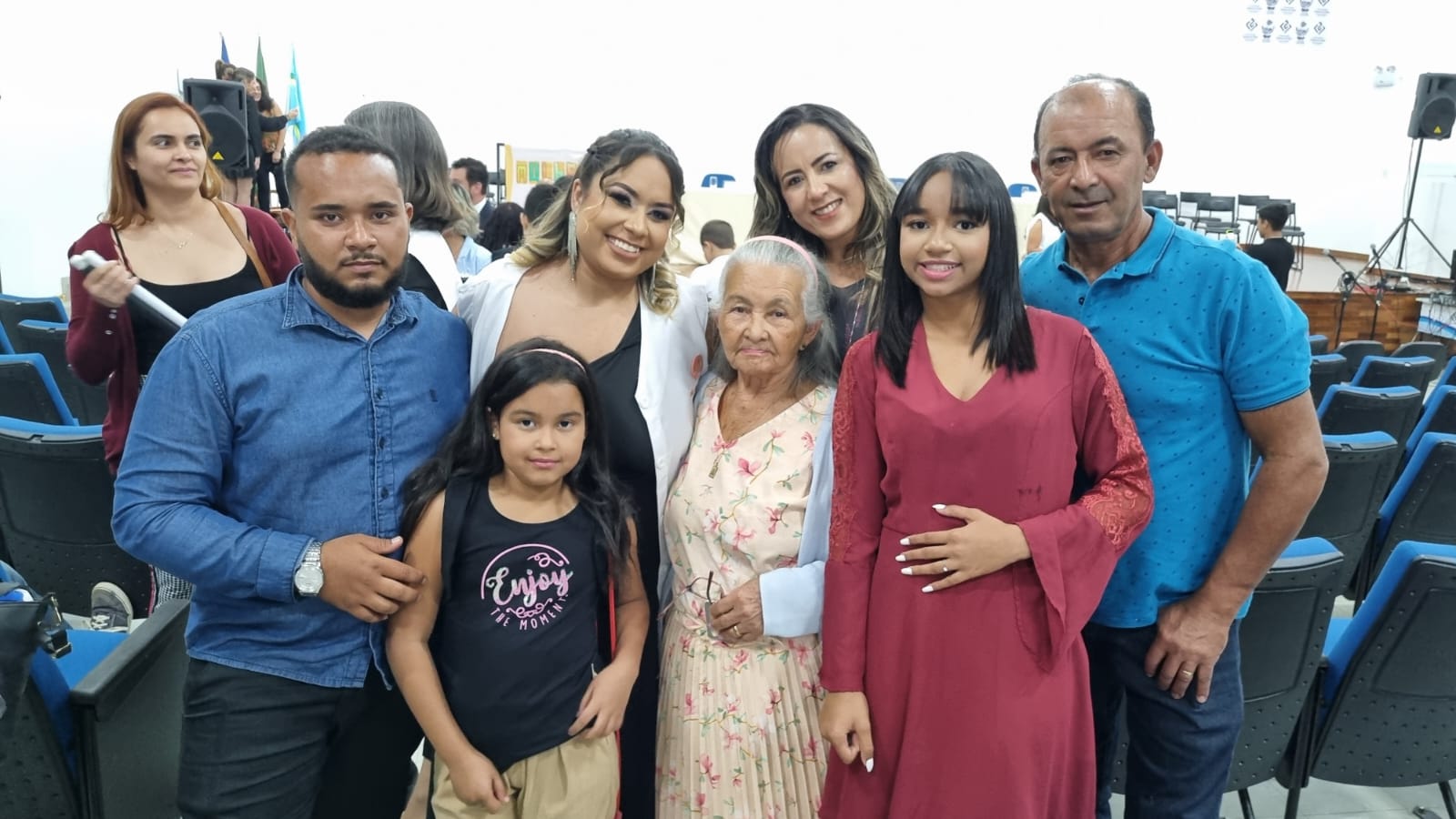 Formanda celebra com família